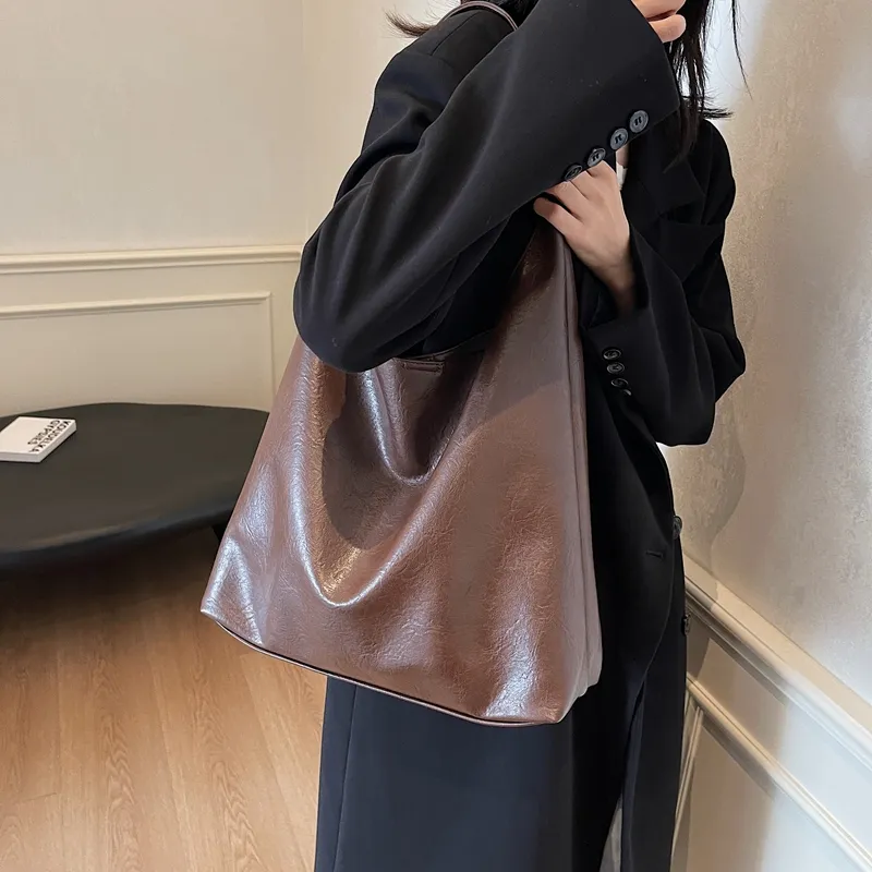 BAODIDAISHU PU Shoulder Bag Tote Regular Women's Black/Brown/Coffee-10