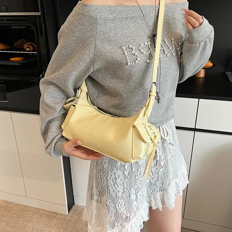 BAODIDAISHU PU Shoulder Bag Regular Women's White/Silver/Blue/Yellow/Red/Black/Denim Blue-25