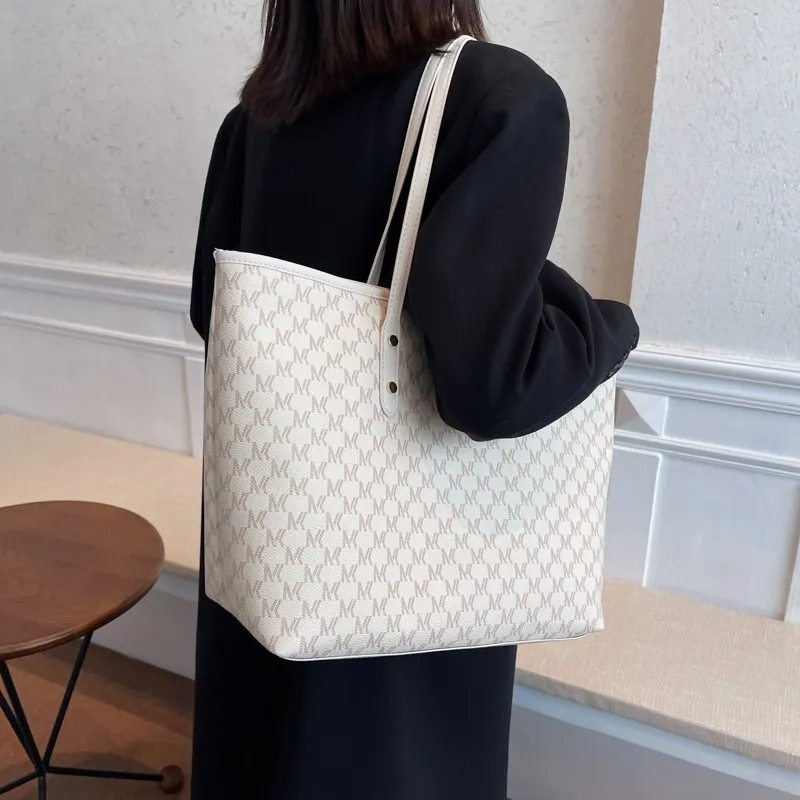 PULUWIRR Pu Korean Trendy College Tote Bag Multicolor Regular Women's Black/Coffee/Ecru-19