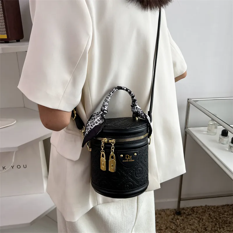 BAODIDAISHU PU Bucket Bag, Shoulder Bag, Handbag Medium Size Women's White/Black/Green/Pink-9