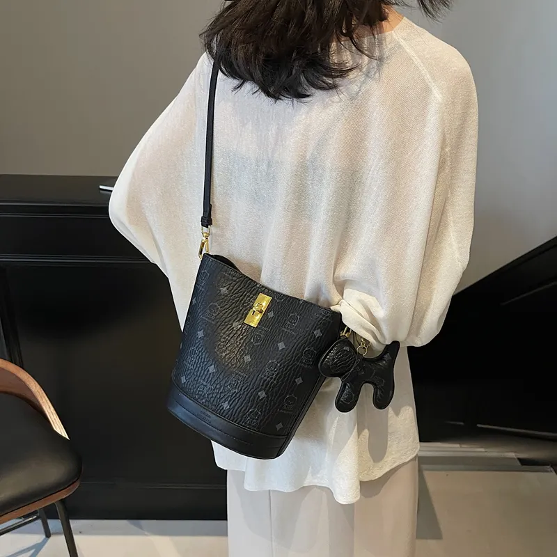 BAODIDAISHU PU Shoulder Bag Crossbody Bag Regular Women's White/Black/Ecru/Pink/Brown-23