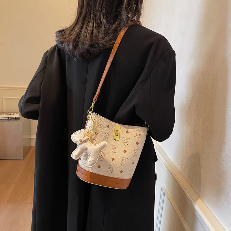 BAODIDAISHU PU Shoulder Bag Crossbody Bag Regular Women's White/Black/Ecru/Pink/Brown-1