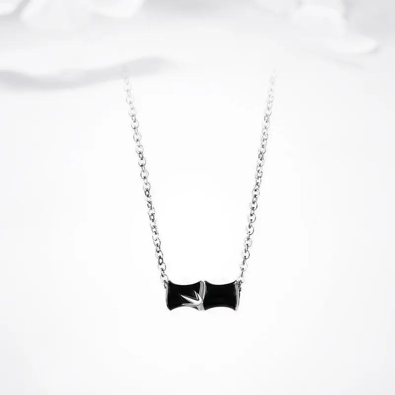 GLOIRE Necklaces Unisex-1