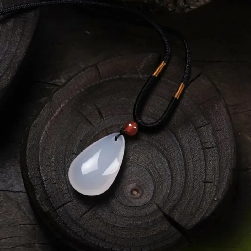 Di Su Xing Chalcedony Necklaces Women's-2