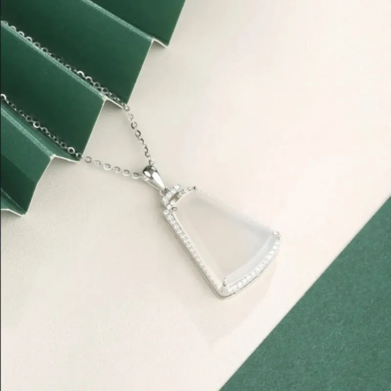 Di Su Xing Chalcedony Necklaces Women's-4