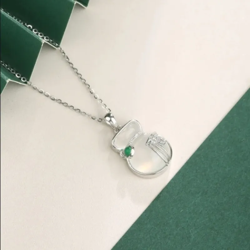 Di Su Xing Chalcedony Necklaces Women's-3