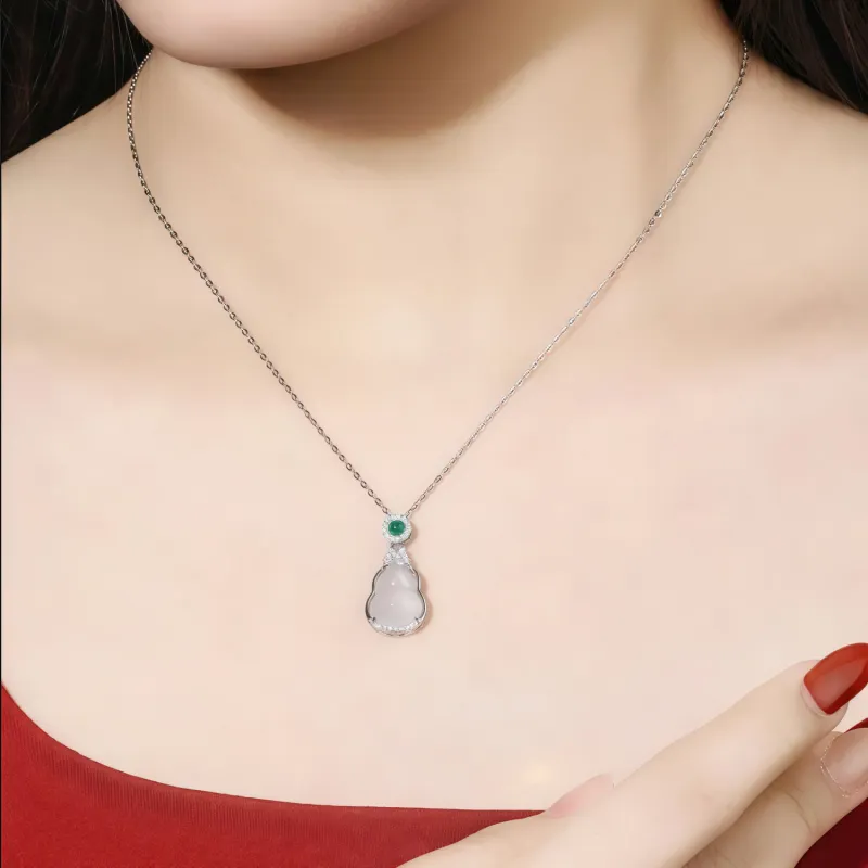 Di Su Xing Chalcedony Necklaces Women's-1