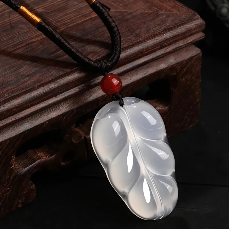 Di Su Xing Chalcedony Jade Necklaces Women's-2