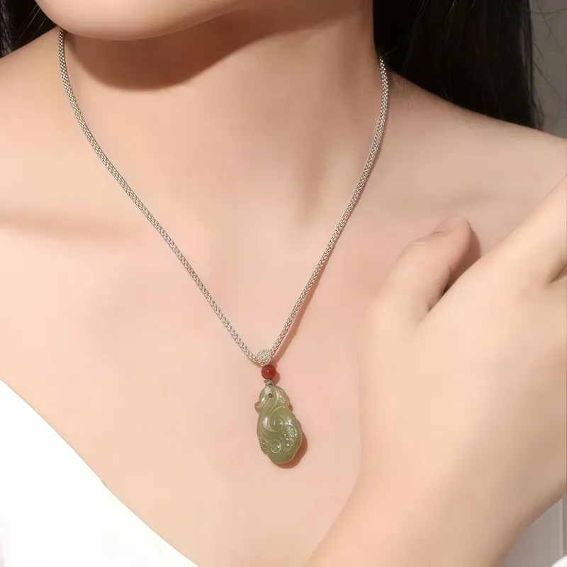 Di Su Xing Hetian Jade Pendants White Jade Women's-1