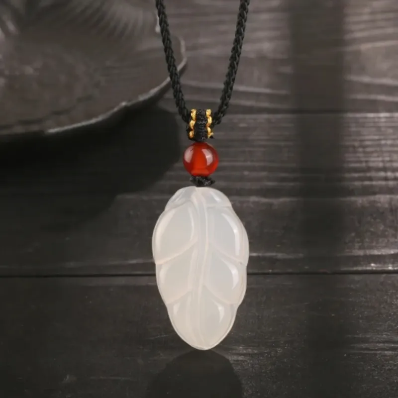 Di Su Xing Chalcedony Necklaces Women's-3