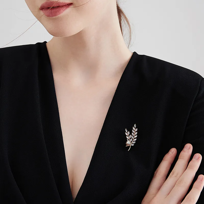 MCK Synthetic Cubic Zirconia Brooches Women's-3