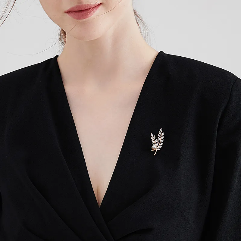 MCK Synthetic Cubic Zirconia Brooches Women's-1