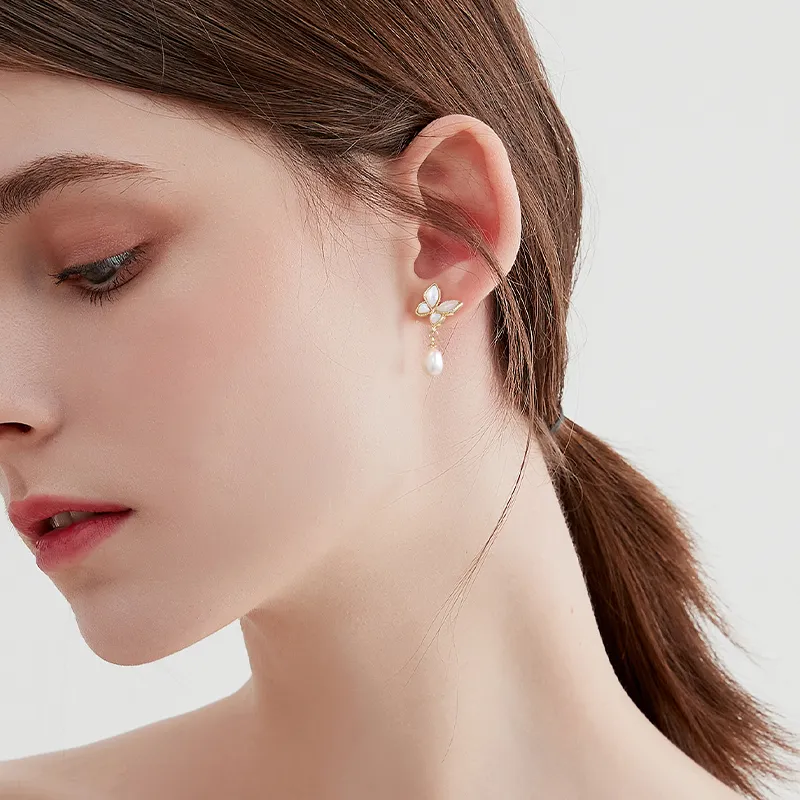 MCK Shell Clip On Earrings Women's-5