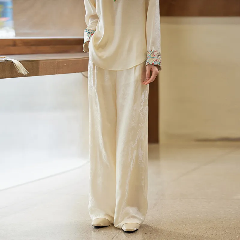 Hang Yi Court Casual Pants Women's Beige-3