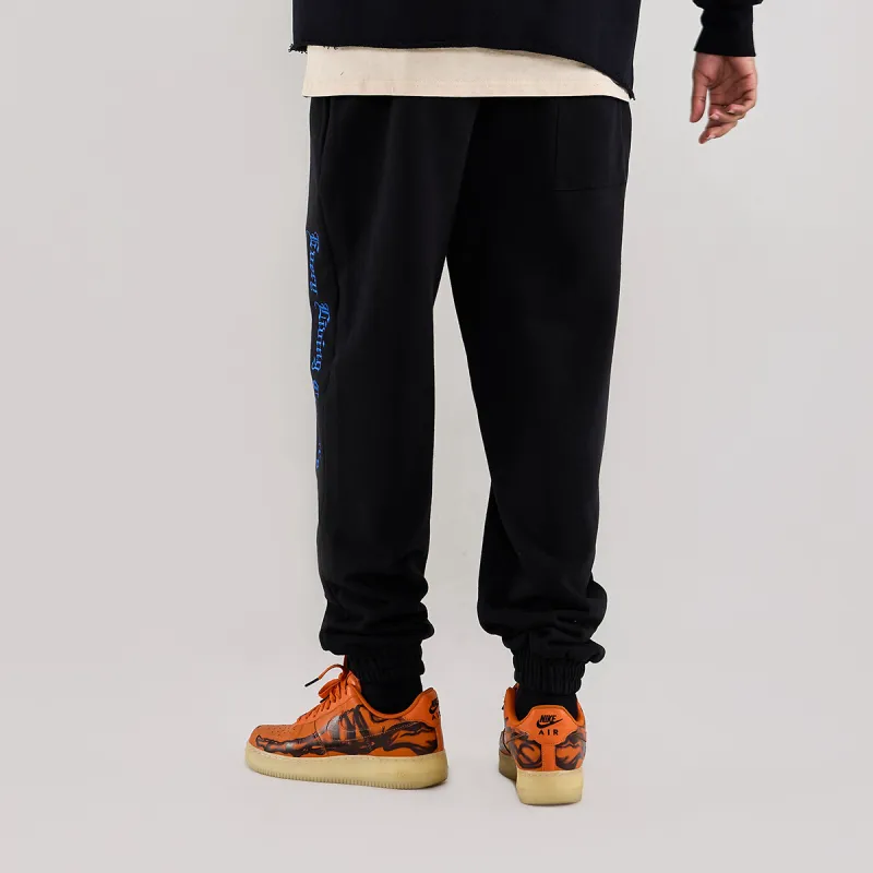 VLONE Gothic Alphabet Series Knitted Sweatpants Unisex-16