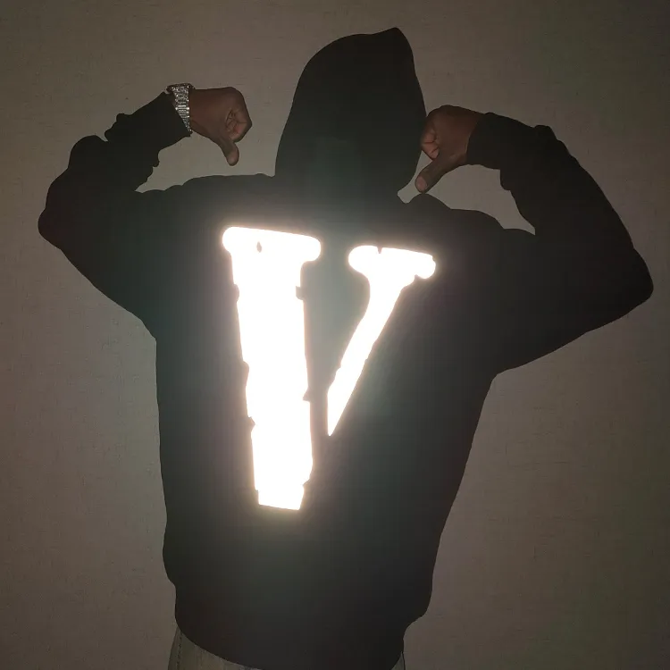 VLONE 3M Reflective Collection Sweatshirt Unisex Black-2