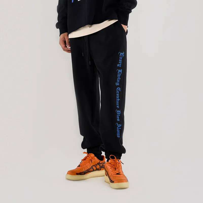 VLONE Gothic Alphabet Series Knitted Sweatpants Unisex-14
