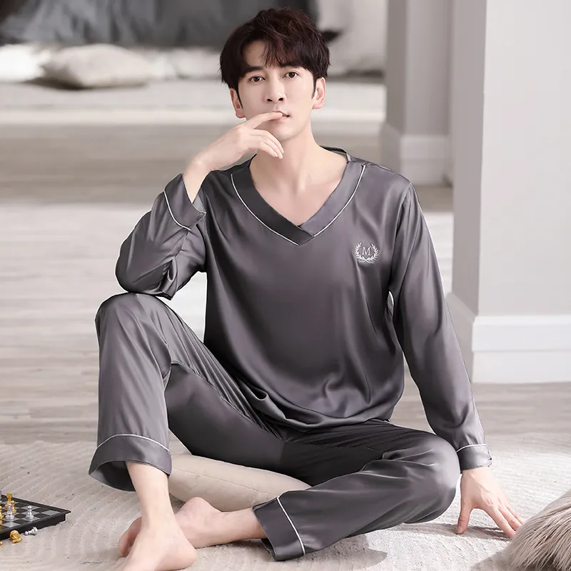 Huggy Kissy Pajama Set Men's Pencil Gray-1