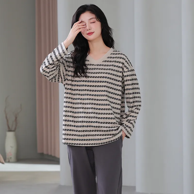Huggy Kissy Pajama Set Women's Stripes Brown-4