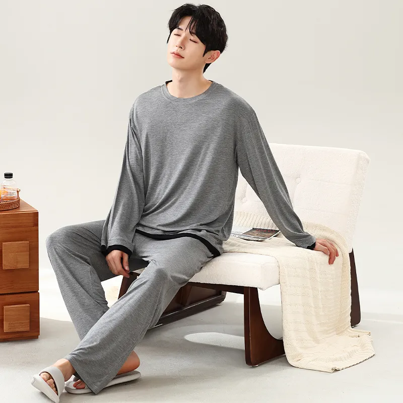 Huggy Kissy Pajama Set Men's Gray-3