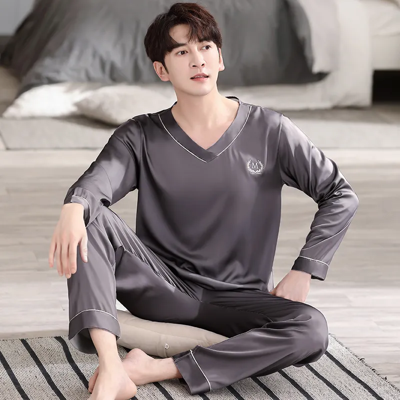 Huggy Kissy Pajama Set Men's Pencil Gray-2