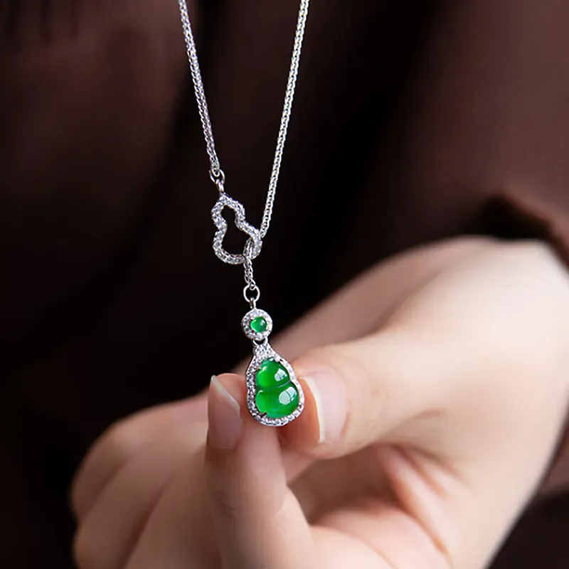 Seven Little Craftsmen Ice Glutinous Jadeite Necklaces Women's-4