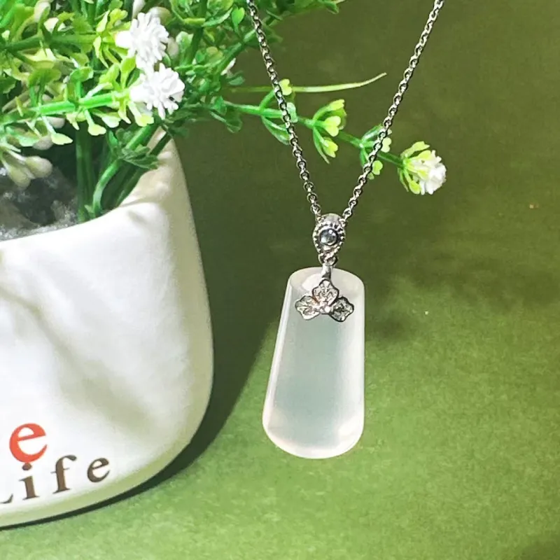 Seven Little Craftsmen Chalcedony Necklaces Women's-3