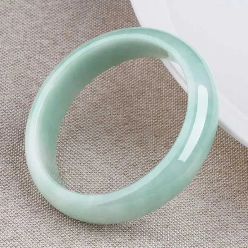 Seven Little Craftsmen Glutinous Jade Jadeite Bangles Unisex-1