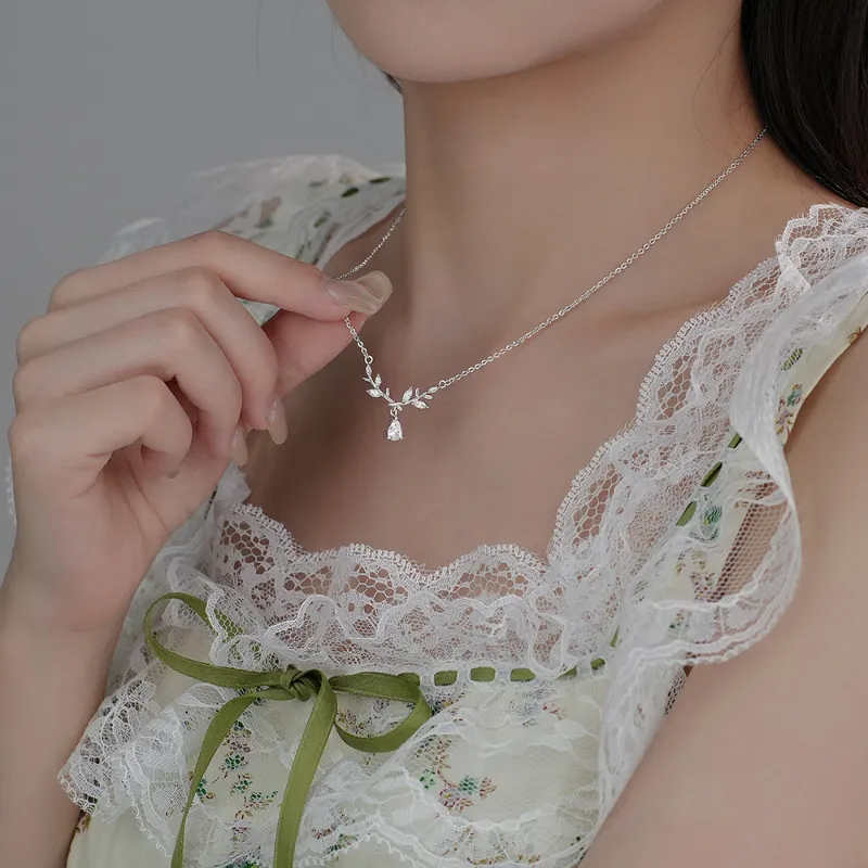 ATPLAY S 999 Fine Silver Necklaces Women's-1