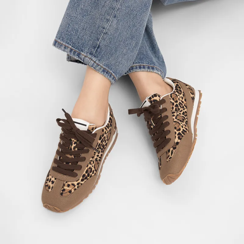CHARLES&KEITH Small CK Slip-Resistant Low-Top Casual Shoes 1.6cm Women's-11