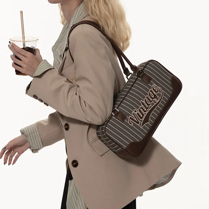 VFVF Shoulder Bags-4