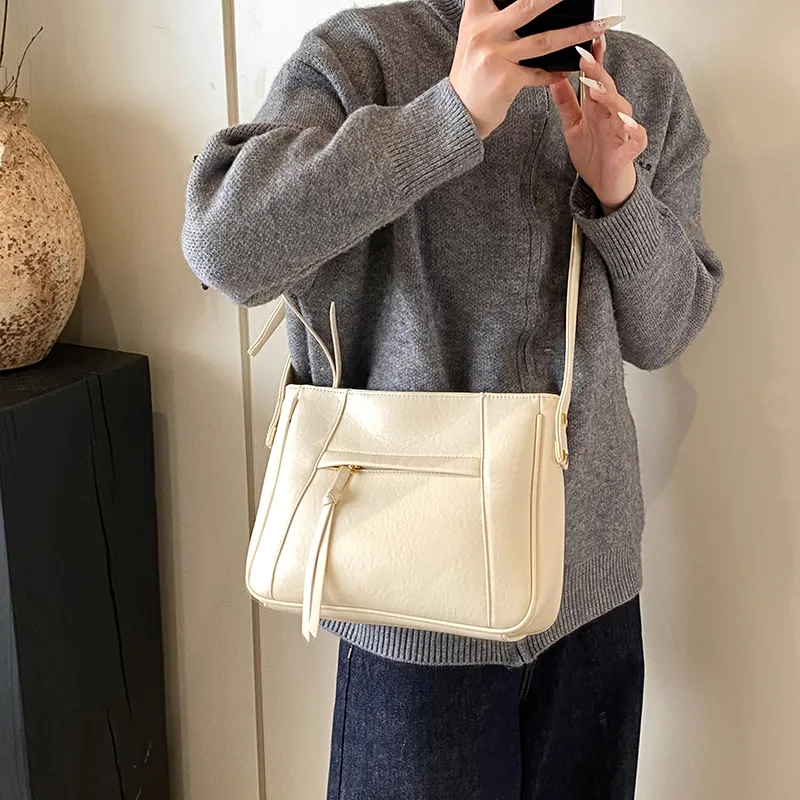 HACIN PU Shoulder Bag Regular Women's White/Black/Brown/Coffee-2