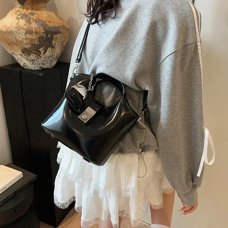HACIN PU One Shoulder Handbag Women's White/Black/Yellow/Pink-12