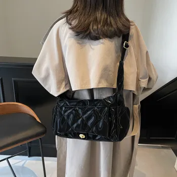 HACIN Pu Shoulder Bag Regular Women's Black/Burgundy/Brown