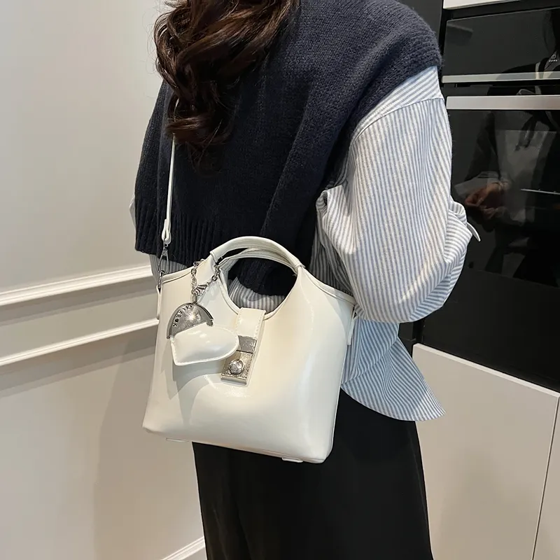 HACIN PU One Shoulder Handbag Women's White/Black/Yellow/Pink-4