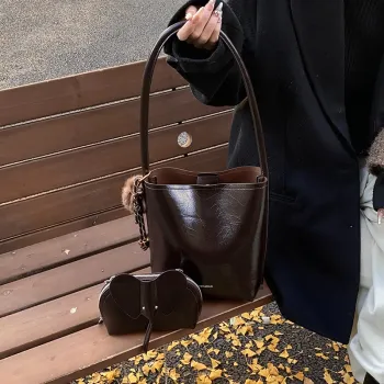 HACIN Pu Shoulder Bag Large Size Women's Black/Coffee/Brown