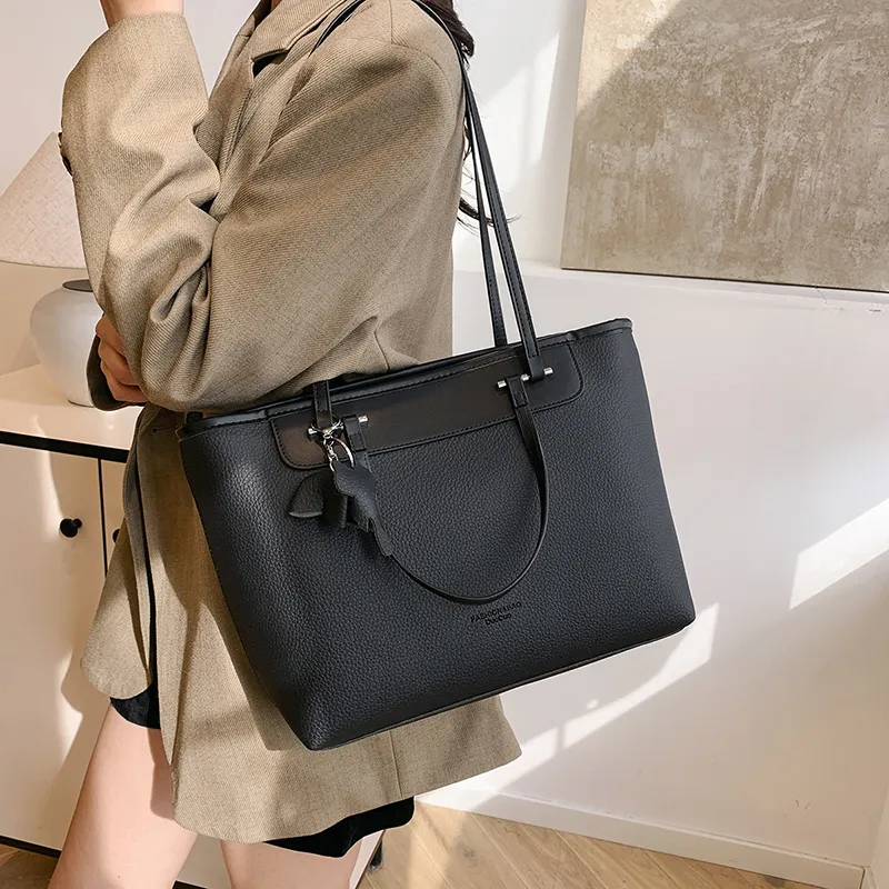 HACIN PU Shoulder Bag Regular Women's White/Black/Khaki/Brown-5