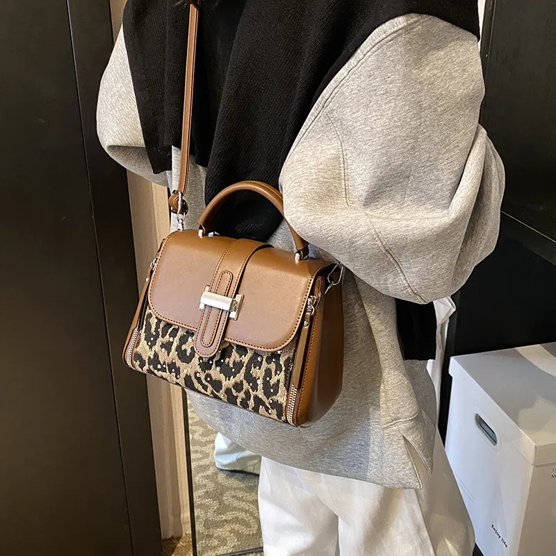 HACIN PU Handbag Regular Women's Black/Brown-5