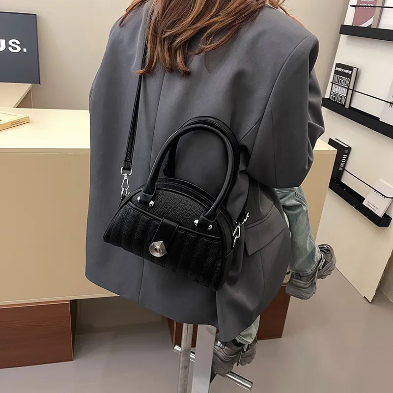 HACIN PU Handbag Regular Women's White/Black/Pink/Burgundy/Khaki/Blue/Coffee-2