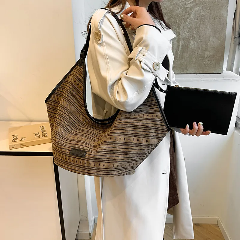 HACIN Canvas Shoulder Bag Regular Women's White/Light Brown/Green-3
