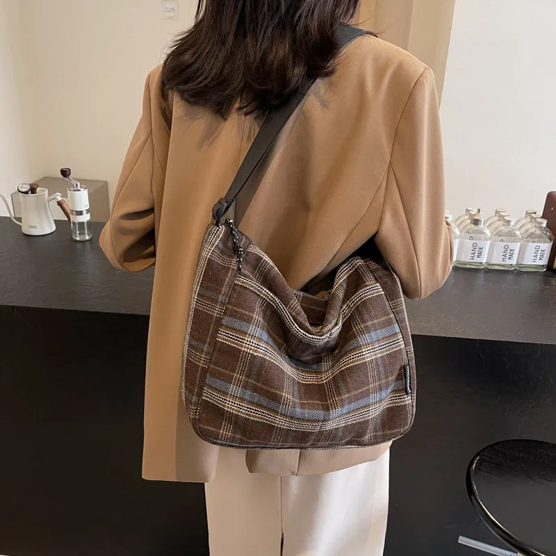 HACIN Woolen Crossbody Bag Regular Women's Beige & Brown/Blue & Brown/Red-5