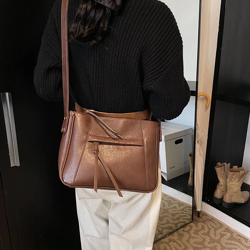 HACIN PU Shoulder Bag Regular Women's White/Black/Brown/Coffee-9