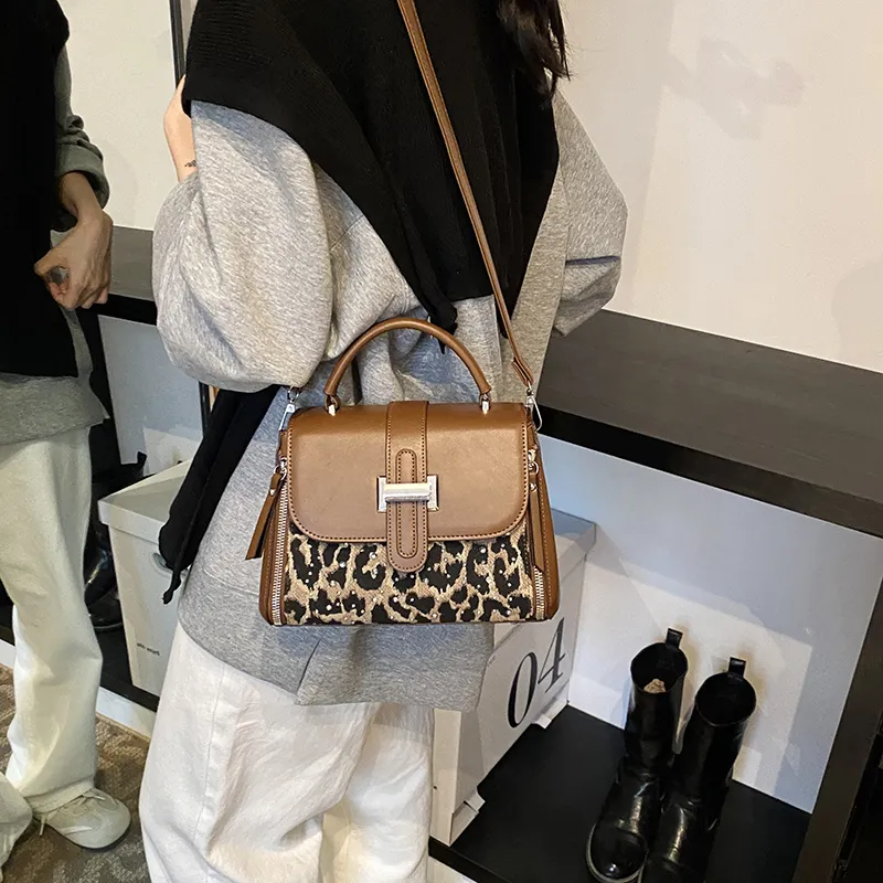 HACIN PU Handbag Regular Women's Black/Brown-4