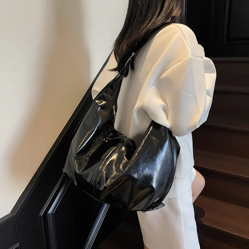 HACIN PU Shoulder Bag Regular Women's White/Silver/Black/Blue/Pink-9