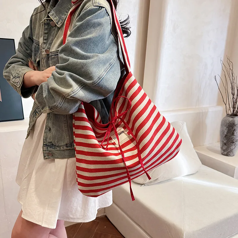 HACIN Canvas Shoulder Bag Canvas Bag Regular Women's Red/Green/Blue-2