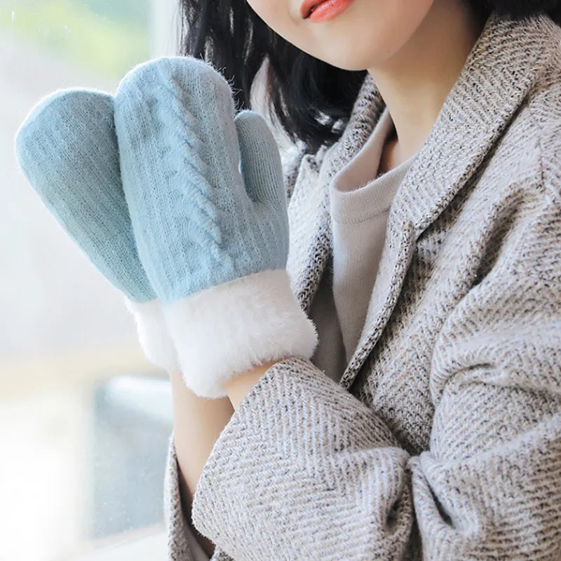 AAJF Polyester Knit Gloves Women's-1