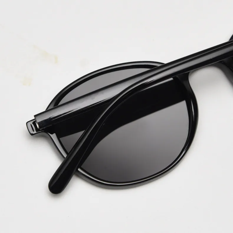 AAJF TR/Memory Plastic Oval Sunglasses Unisex-3