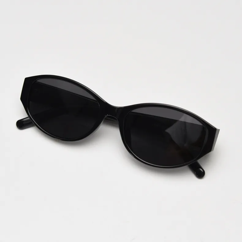 AAJF TR/Memory Plastic Oval Sunglasses Unisex-1