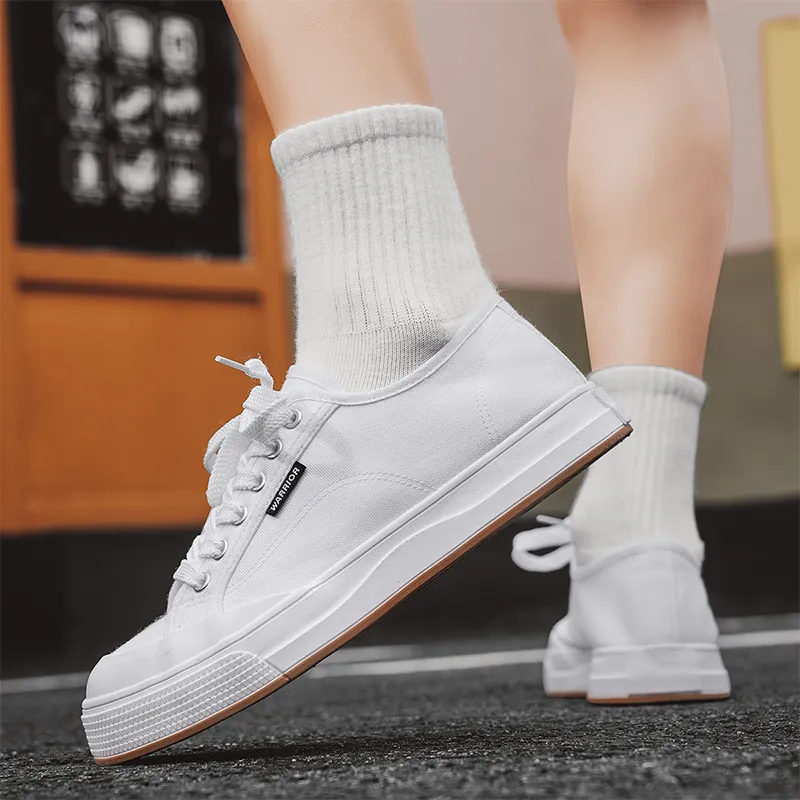 Warrior Slip Resistant And Breathable Low Top Canvas Shoes Unisex-25