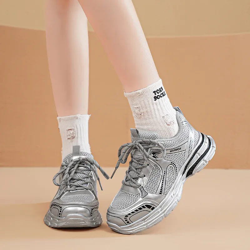 WARRIOR Chunky Sneakers Unisex Low Top Black-20